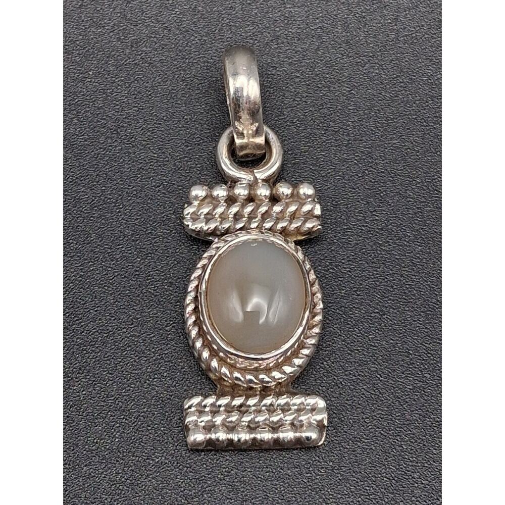 Vintage Navajo Style Gray Chalcedony Pendant, 925 SS, Intricate Silverwork
